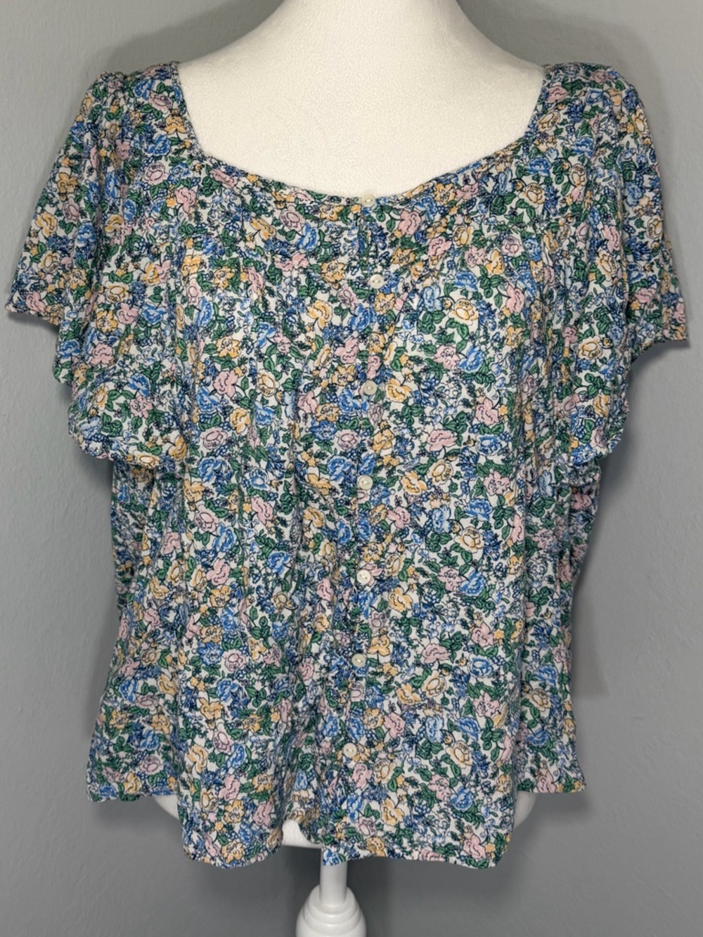 OLD NAVY Multicolor Floral Scoop-Neck Flutter Sleeve Blouse Size Large